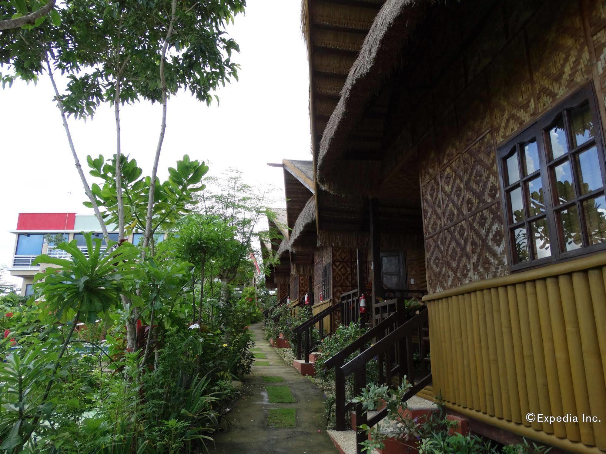 Villa De Gloria Tabalong Exterior foto